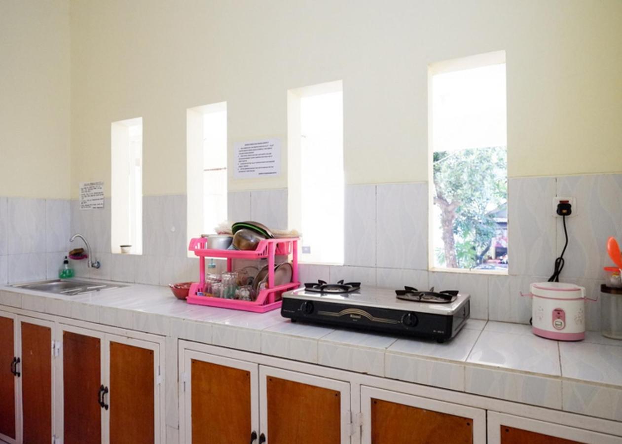 Готель Koolkost Syariah Near Transmart Banyumanik Semarang Srondolwetan Екстер'єр фото